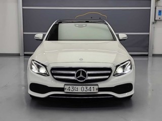 벤츠 E 클래스 E-클래스 W213 E300 4MATIC 아방가르드인텔리전트드라이브