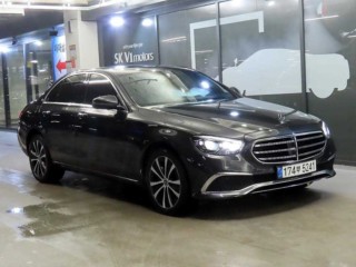 벤츠 E 클래스 E-클래스 W213 E300e 4MATIC 익스클루시브