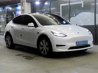 테슬라 모델 Y RWD