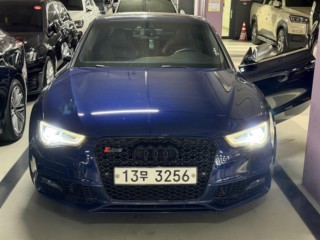 아우디 S5 3.0 TFSI 콰트로 B8