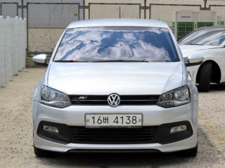 폭스바겐 폴로 1.6 TDI R-LINE