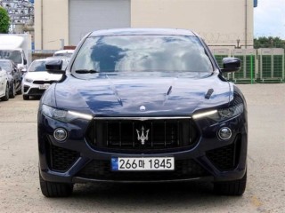 마세라티 르반떼 3.0  AWD 그란 스포츠