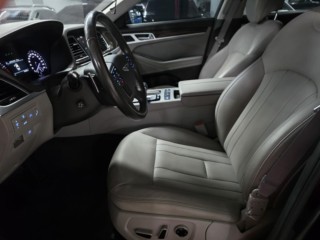 제네시스 G80 3.3 GDI AWD 럭셔리