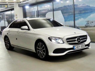 벤츠 E 클래스 E-클래스 W213 E300 4MATIC 아방가르드