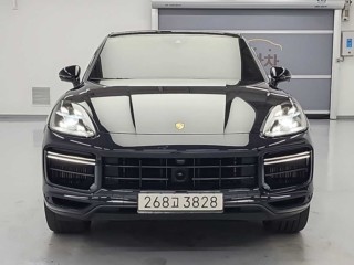 포르쉐 카이엔 카이엔(PO536) 4.0 터보 쿠페