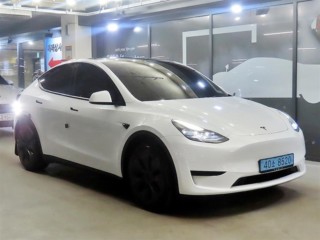 테슬라 모델 Y RWD