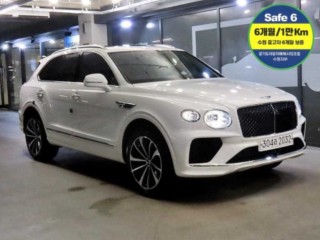 벤틀리 벤테이가 4.0 V8