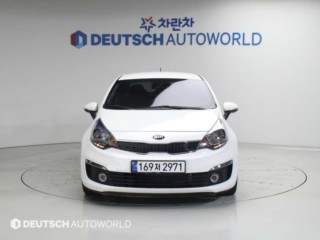 기아 프라이드 더 뉴 프라이드 5DR 1.6 GDI 럭셔리