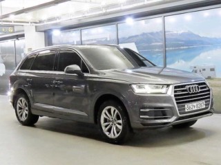 아우디 Q7 Q7 (4M) 45 TFSI 콰트로