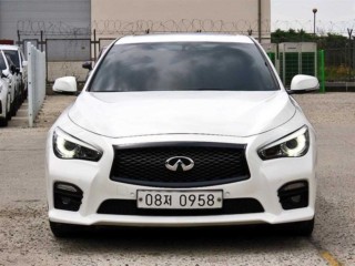 인피니티 Q Q50 3.5 하이브리드 에센스