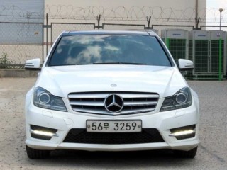 벤츠 C 클래스 C클래스 W204 C200 CGI 아방가르드 스타일패키지