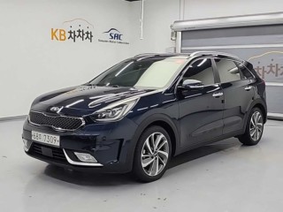 기아 니로 1.6 하이브리드 노블레스