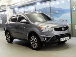 KG모빌리티(쌍용) 코란도 뉴코란도C 4WD 2.0 CVT 고급형
