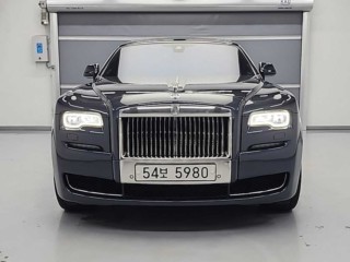 롤스로이스 고스트 6.6 V12 EWB