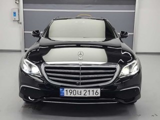 벤츠 E 클래스 E-클래스 W213 E300e 4MATIC 익스클루시브