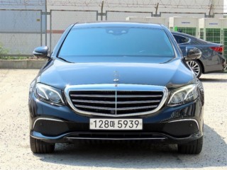 벤츠 E 클래스 E-클래스 W213 E300 4MATIC 익스클루시브