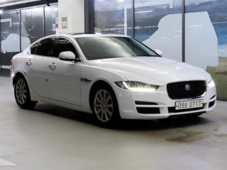 재규어 XE 2.0T 프레스티지