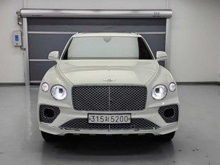 벤틀리 벤테이가 4.0 V8