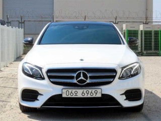 벤츠 E 클래스 E-클래스 W213 E300 4MATIC AMG LINE