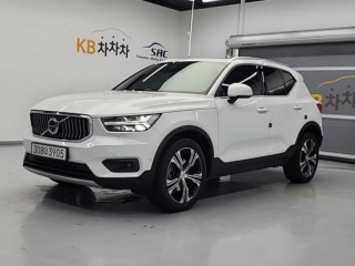 볼보 XC40 T4 4WD 인스크립션