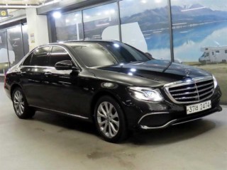 벤츠 E 클래스 E-클래스 W213 E300 4MATIC 익스클루시브