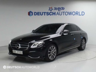 벤츠 E 클래스 E-클래스 W213 E300 4MATIC 아방가르드