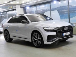아우디 Q8 50 TDI 콰트로 프리미엄