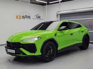 람보르기니 우루스 4.0 V8 SE PHEV