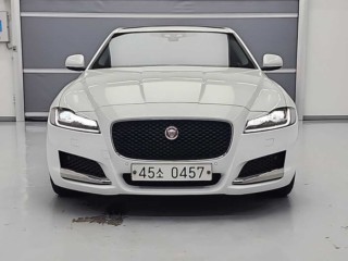 재규어 XF XF(X260) 2.0D 포트폴리오
