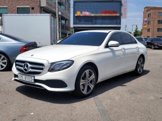 벤츠 E 클래스 E-클래스 W213 E220d 아방가르드