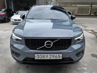 볼보 XC40 T4 4WD R-디자인