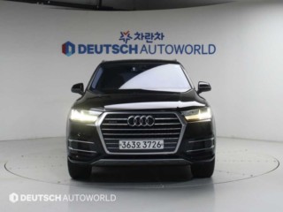 아우디 Q7 Q7 (4M) 45 TFSI 콰트로
