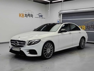 벤츠 E 클래스 E-클래스 W213 E300 4MATIC AMG LINE