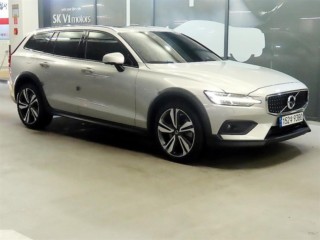 볼보 V60 V60 크로스 컨트리 2세대 2.0 B5 프로 AWD