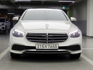 벤츠 E 클래스 E-클래스 W213 E300e 4MATIC 익스클루시브