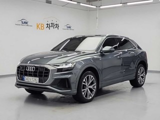 아우디 Q8 50 TDI 콰트로 프리미엄
