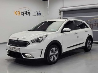 기아 니로 1.6 하이브리드 럭셔리
