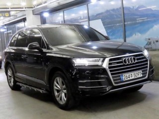 아우디 Q7 Q7 (4M) 45 TFSI 콰트로