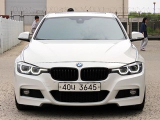BMW 330i 중고차 매물 1