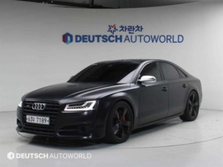 아우디 S8 4.0 TFSI 콰트로