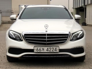 벤츠 E 클래스 E-클래스 W213 E220d 4MATIC 익스클루시브