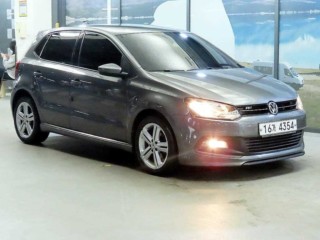 폭스바겐 폴로 1.6 TDI R-LINE