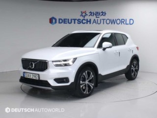 볼보 XC40 B4 AWD 인스크립션