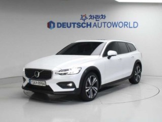 볼보 V60 V60 크로스 컨트리 2세대 2.0 T5 프로 AWD
