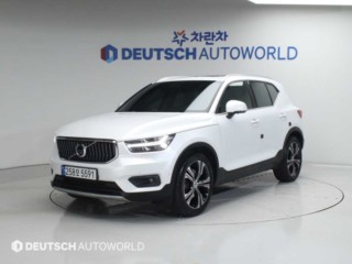 볼보 XC40 B4 AWD R-디자인