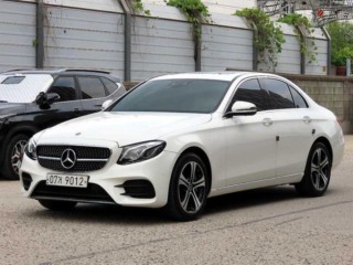 벤츠 E 클래스 E-클래스 W213 E300 4MATIC 아방가르드