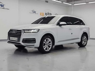 아우디 Q7 Q7 (4M) 45 TFSI 콰트로