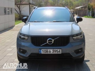 볼보 XC40 B4 AWD 인스크립션