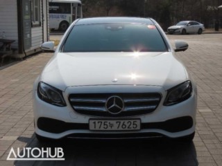 벤츠 E 클래스 E-클래스 W213 E300 4MATIC 아방가르드