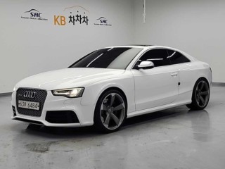 아우디 RS5 4.2 FSI 콰트로